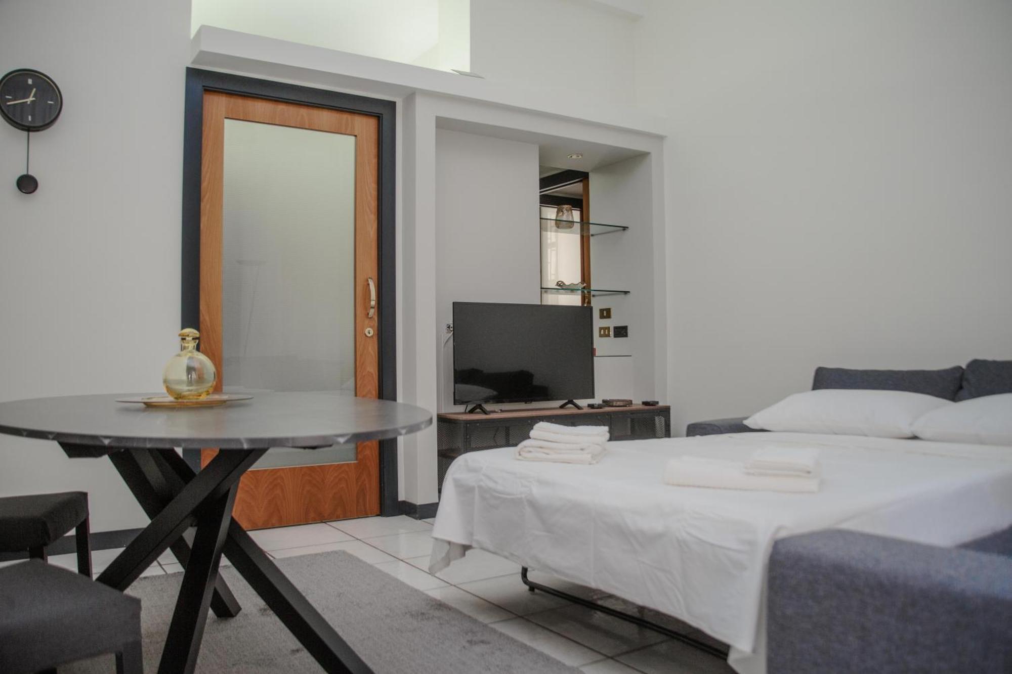 Don Giovanni A Toledo Apartment เนเปิลส์ ภายนอก รูปภาพ