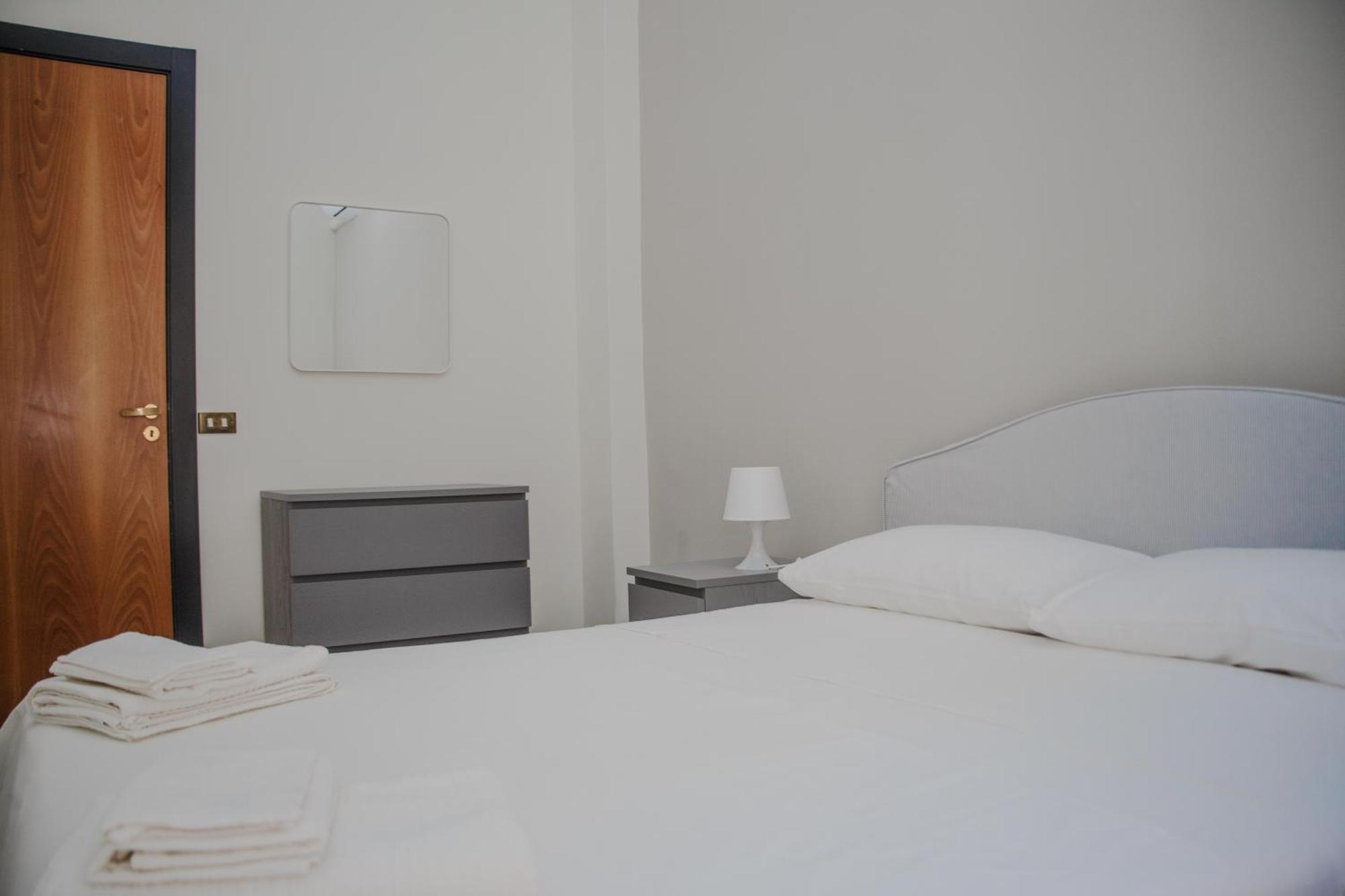 Don Giovanni A Toledo Apartment เนเปิลส์ ภายนอก รูปภาพ